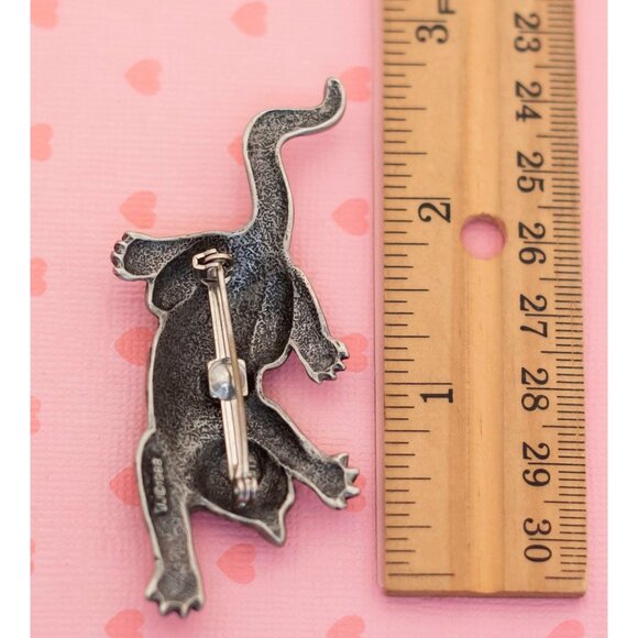 Vintage Scaredy Cat Brooch by JJ - X2 - Picture 2 of 2